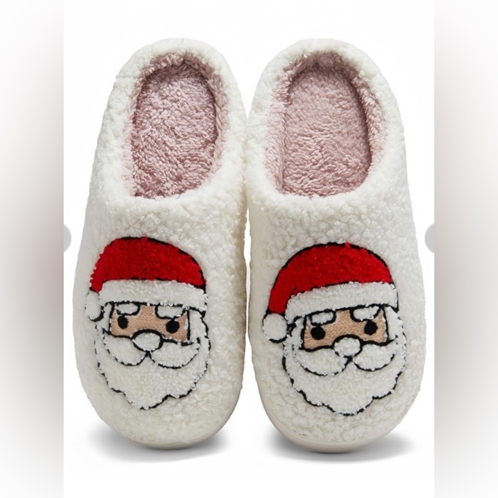 Cutie Santa Christmas slippers! L/XL | NWT